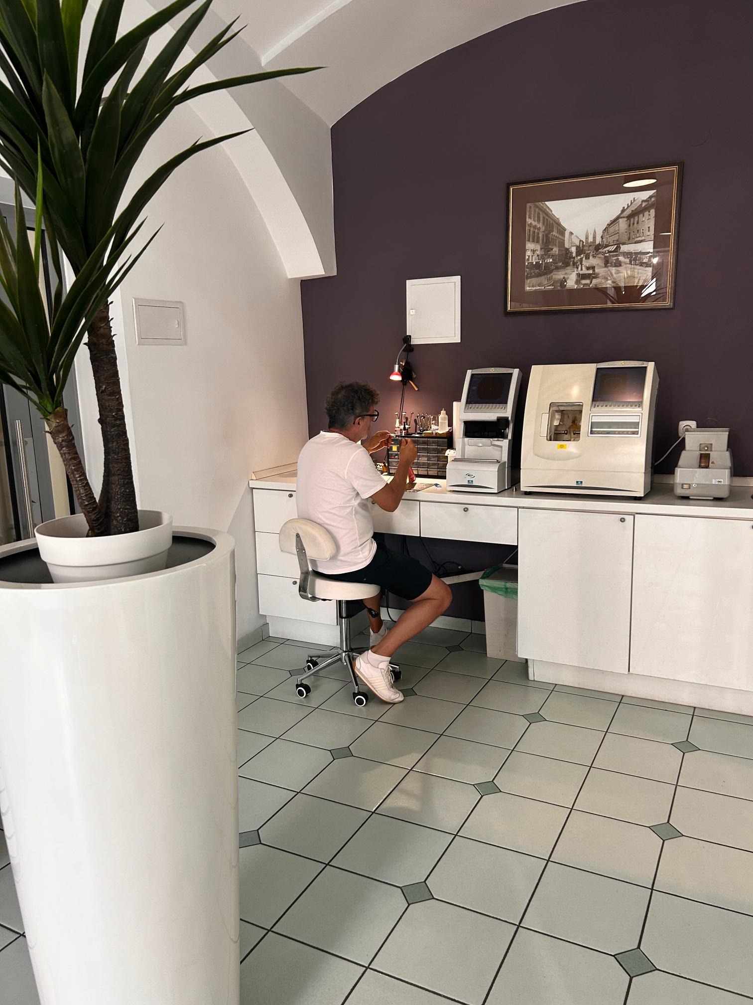 optika-suc-popravilo-ocal